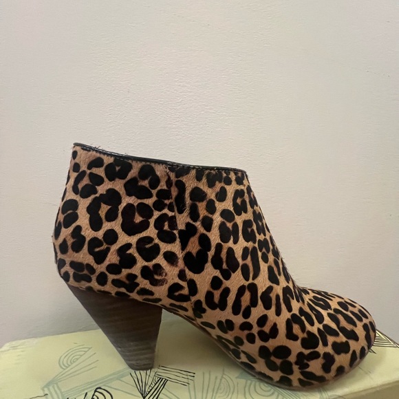 Leopard Print Ankle Boots - Picture 2 of 3